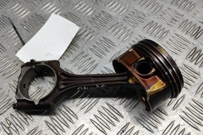 Piston VW GOLF V 1K1 2008 OEM: 06D198401E,06D107066D 28541338 foto