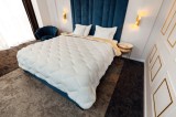 Pilota iarnă blană &quot;ThermaFur&quot; Coneltex, dimensiuni 140x210 cm, dreptunghiulară, culoare crem, umplutură fibră siliconizată antialergică, densitate 35