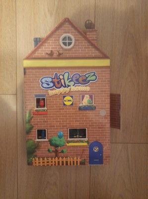 Album complet figurine stikeez Lidl Casuta foto
