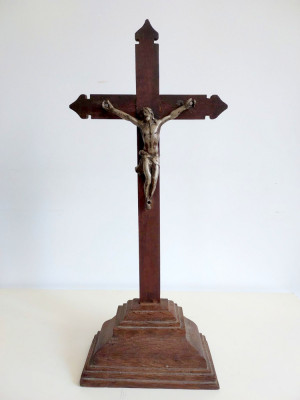 ** Cruce veche de altar, de lemn cu Crist de metal, 29.5cm inaltime, vintage foto