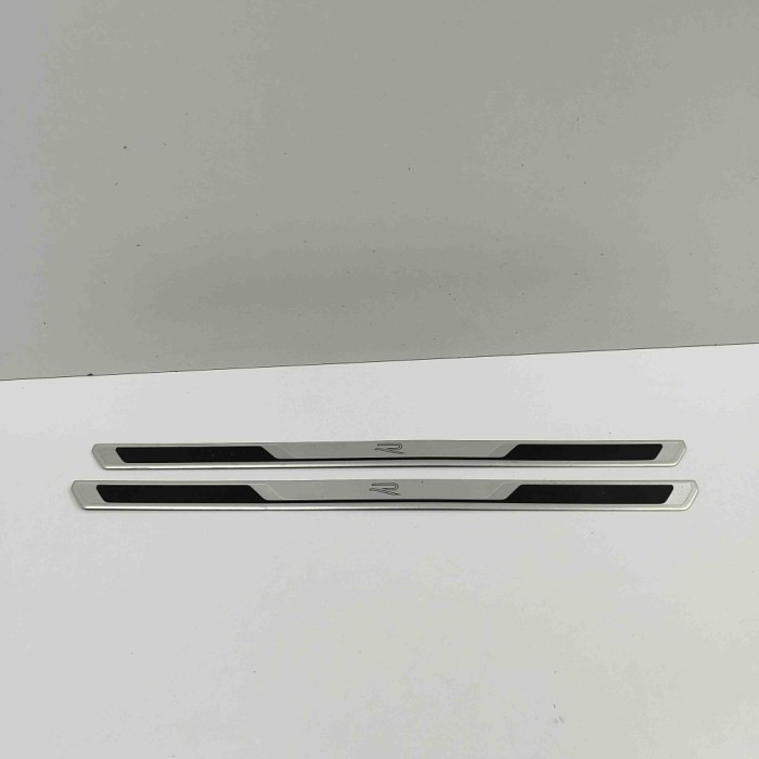 Ornament prag VW T-ROC A11 2023 OEM: 2GA853537D