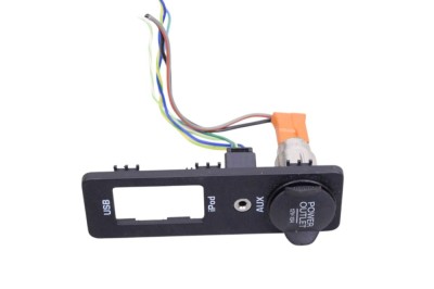 Port USB/AUX-In JAGUAR XF X250 2012 OEM: 30657961 28339385 foto