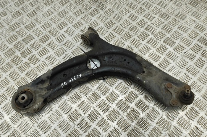 Braț inferior dreapta față SKODA SUPERB III 3V3 2017 OEM: 3Q0407152E 24478855