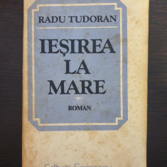 IESIREA LA MARE - Radu Tudoran