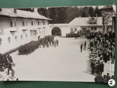 Regalitate ,fotografie militarie si razboaie , parada militara Sinaia , anii 1938 -1939 , Carol al II lea,Vanatorii de Munte -elita armatei