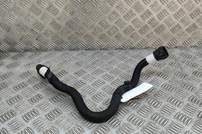 Furtun de lichid de răcire TESLA MODEL Y 2023 OEM: 1077594-00-E 26290758