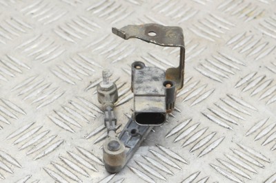 Senzor de nivel &amp;icirc;nălțime dreapta față LAND ROVER RANGE ROVER SPORT II L494 2018 OEM: CPLA-3D026-AA | 13581924 foto