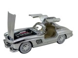 Macheta Mercedes 300 SL Gullwing 1/24 replica metal crom cu usi tip fluture
