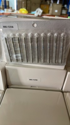 Capăt de freză de diamant pentru cuticule, cilindru rotunjit, br&amp;acirc;u albastru, 880/025B foto