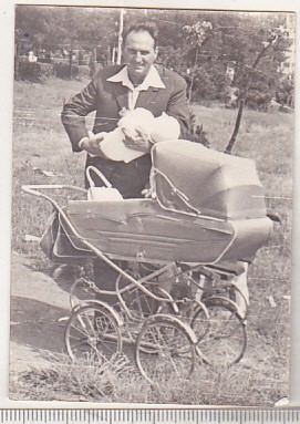 bnk foto Carucior de copii - anii `70-`80