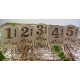 Numere festive de masA&fnof;, cu suport, numere 0-9, lemn, 16 cm