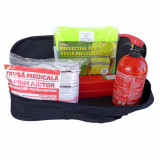 Cumpara ieftin Kit siguranta auto RoGroup &ndash; trusa medicala, 2 x triunghi, stingator, vesta + geanta depozitare