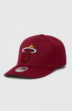 Cumpara ieftin Mitchell&amp;Ness șapcă din amestec de l&acirc;nă Miami Heat culoarea bordo, cu imprimeu