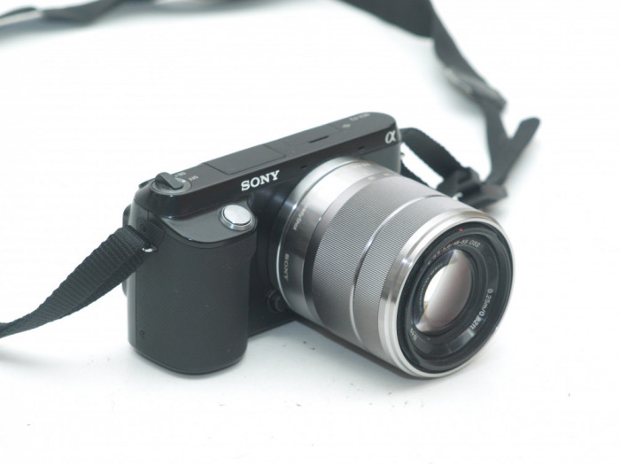 Sony Nex F3 cu obiectiv 18-55 sau 16-50