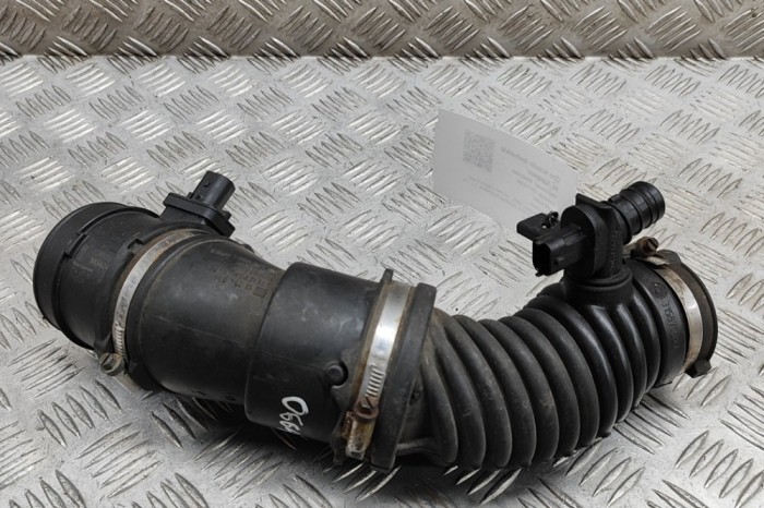 Debitmetru de aer OPEL ASTRA J Sports Tourer 2010 OEM: 55562426,0281002912,1039888S01,1039889S01 28180897