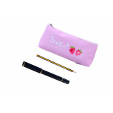 Penar ZEQAS cu un compartiment, incapator, include un pix si un creion, confectionat din piele poliuretanica, model cu fructe, culoare roz, dimensiuni