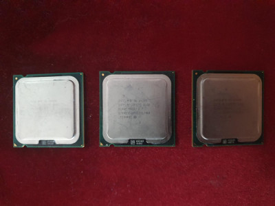 Lot 3 procesoare ( procesor ) Q9400 9300 Quad Core socket 775 foto