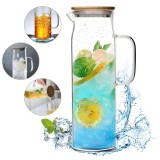 Cumpara ieftin Carafa 1,5 L sticla borosilicată Koken, Capac din bambus, Ulcior 26 x 8,5 cm, rezistenta la apa fierbinte, Transparent