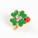 Brosa martisor trifoi cu buburuza