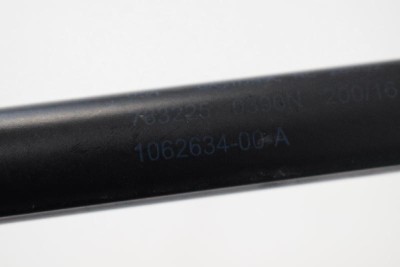 Amortizor capota st&amp;acirc;nga față TESLA MODEL S 2016 OEM: 1062634-00 4128511 foto