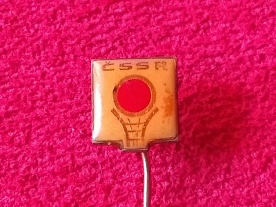 Insigna (veche) -Federatia de Basket din CEHOSLOVACIA (CSSR) foto
