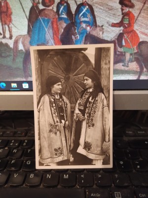 Tinere țărănci din Transilvania, Civilizație populară, circa 1938, 205 foto