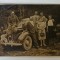 TREI CUPLURI SI UN SOLDAT ROMAN , POZA DE GRUP LANGA UN AUTOMOBIL DE EPOCA , LA IARBA VERDE , FORMAT CARTE POSTALA , 1937