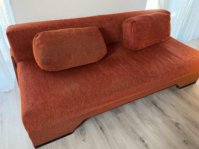 Couch extensibil cu lada