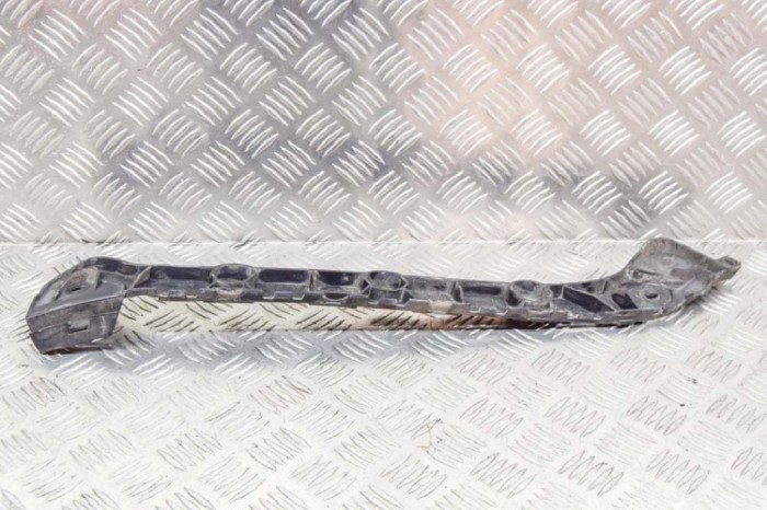 Suport bara de protecție st&acirc;nga spate SKODA OCTAVIA III Combi 5E5 2015 OEM: 5E9807393A | 11696381