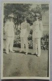 Fotografie tip carte postala, trei ofiteri de marina, 1932