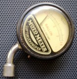 O.190 INDICATOR VECHI DE PRESIUNE MANOMETRU ANVELOPE AUTO MOTO METER BALLON HUSA
