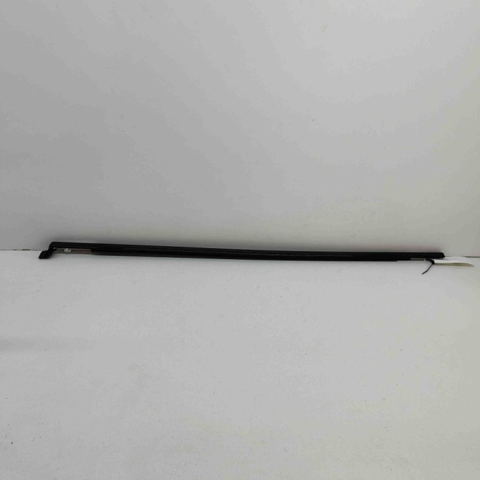 Chedar geam ușă st&acirc;nga spate VOLVO V60 II 2020 OEM: 32274409