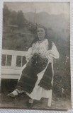 Fotografie tip Carte postala, Femeie in costum popular romanesc, 1933