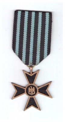 Crucea comemorativa romaneasca a celui de-al doilea razboi mondial (1941-1945) foto