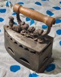 Fier de calcat vintage cu carbuni