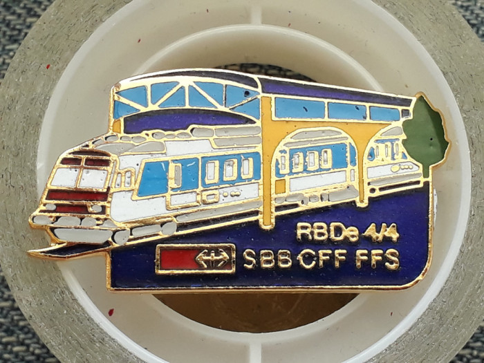 Insigna tren SBB CFF FFS RBDe 4/4 / locomotiva, gara /pin transport