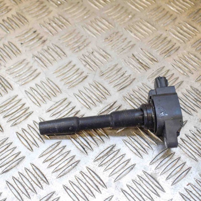 Bobina de inducție de &icirc;naltă tensiune NISSAN QASHQAI II J11, J11_ 2014 OEM: 224332428R 4087802