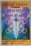 ORACOLUL SABIEI DE LUMINA A ARHANGHELULUI MIHAIL , GHID DE INTERPRETARE , ilustratii de ECHO CHERNIK , text de RADLEIGH VALENTINE , 2024