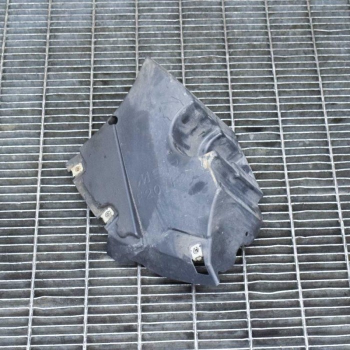 Scut motor dreapta spate BMW 1 F21 2014 OEM: 8055220 10519780