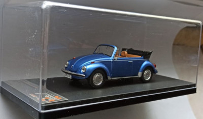Macheta VW Super Beetle Convertible 1973 - PremiumX 1/43 Volkswagen foto