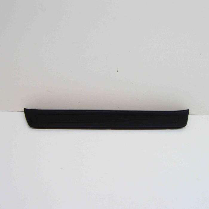 Ornament prag dreapta față KIA NIRO 2022 OEM: 85883-G5000