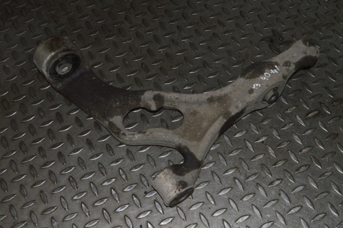Braț inferior st&acirc;nga față VW TOUAREG 7P5 2011 14356659