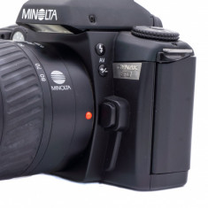 Aparat foto film Minolta Dynax 60 cu Minolta 28-80mm