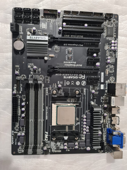 Placa de baza Gigabyte GA F2A85X -D3H socket FM2