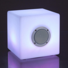 Lampa LED cu difuzor Bluetooth, Bizzotto Cube, 7 culori, cablu USB + telecomanda, 20x20x20 cm