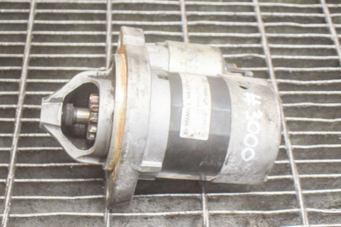 Electromotor FORD FOCUS III 2012 OEM: ESW10E40,CV6T-11000-GA 12181802