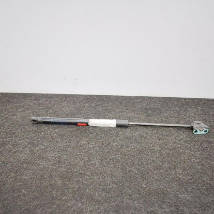 Amortizor haion st&acirc;nga VW SCIROCCO 137, 138 2015 OEM: 1K8827550C 1607639