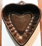 Bol Castron mare deosebit forma de inima / ceramica smaltuita / 19 cm x 21,50 cm