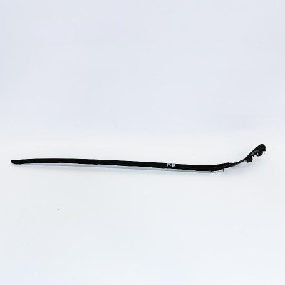 Ornament vertical parbriz dreapta VOLVO V90 II 2019 OEM: 31386575 | 10586135 foto