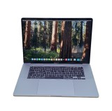 Apple Second Hand, MacBook Pro 14,3/A1707, Procesor I7 7700HQ, Memorie RAM 16 GB, SSD 512GB, Mac OS Ventura, Placa Video AMD Radeon Pro 555, Webcam, U